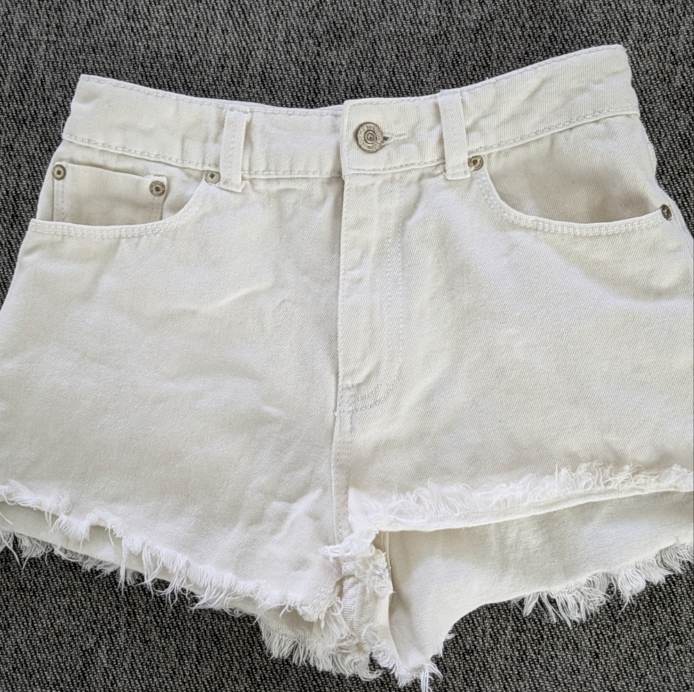 Mango MNG Women’s White Denim & Tees Premium Denim Jean Shorts Size US 2 EU 34